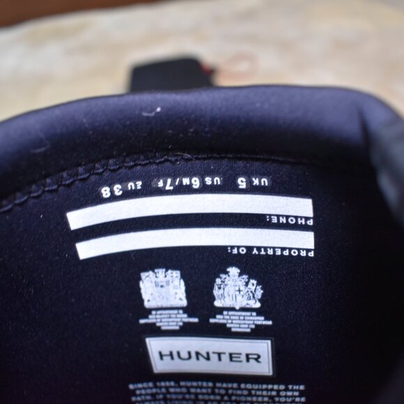 Hunter Navy Blue Neoprene Tour Rain Boots Women’s Size 7 Waterproof Winter - Picture 3 of 9
